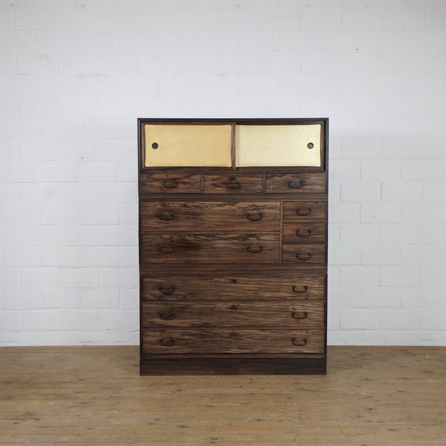 19th century Japanese cabinet in rosewood