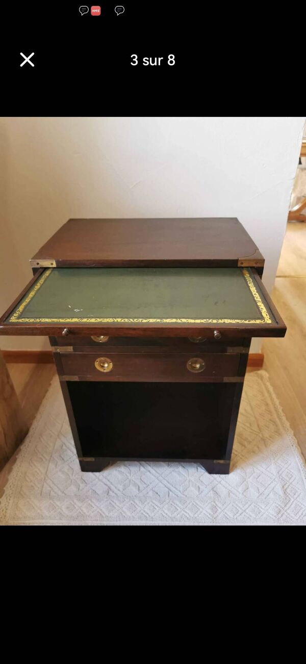 Commode militaire avec tiroirs