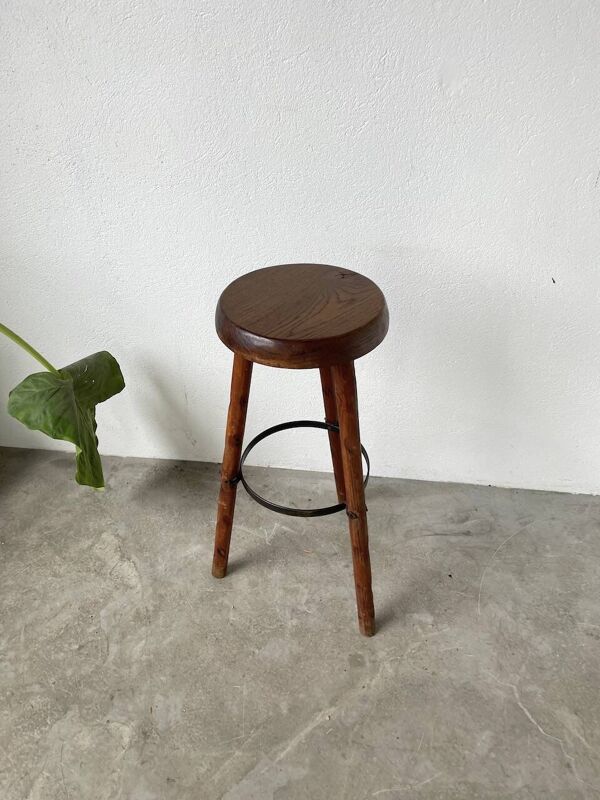 Tabouret haut en chêne tripode