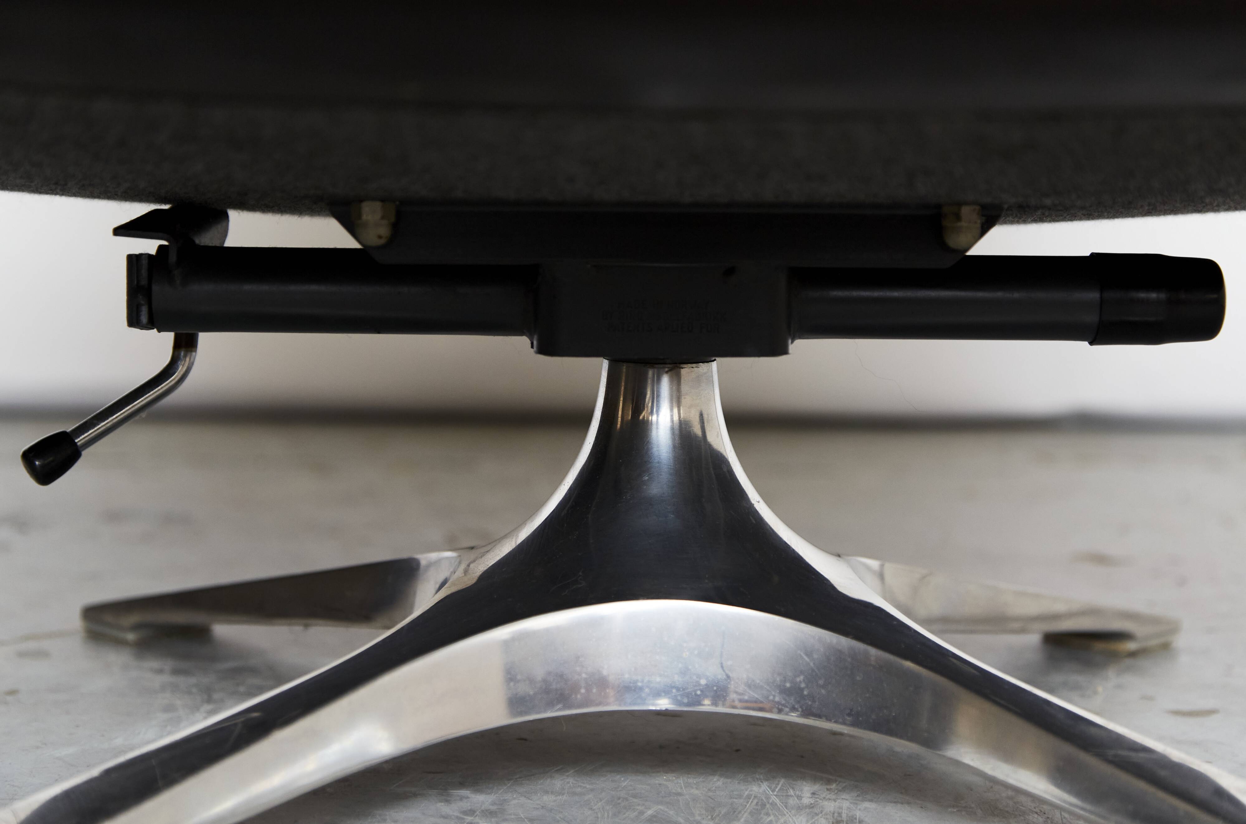 de Sede DS-31 Lounge Chair & Ottoman