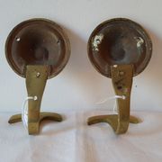 Brass patères