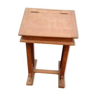 Pupil's desk