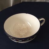 Tasse a the cup with its earthenware sub-cup of gien renaissance model