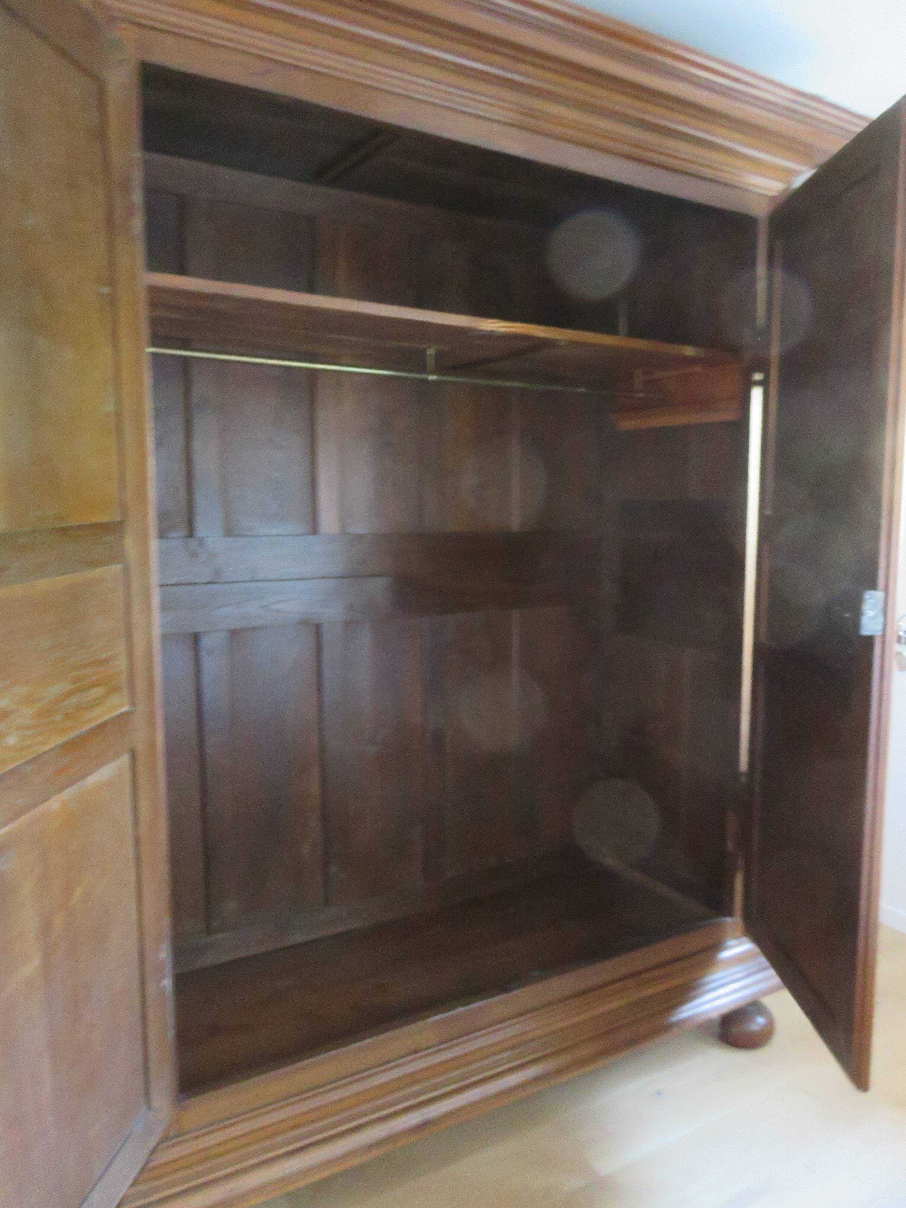 Louis XIII wardrobe in solid walnut