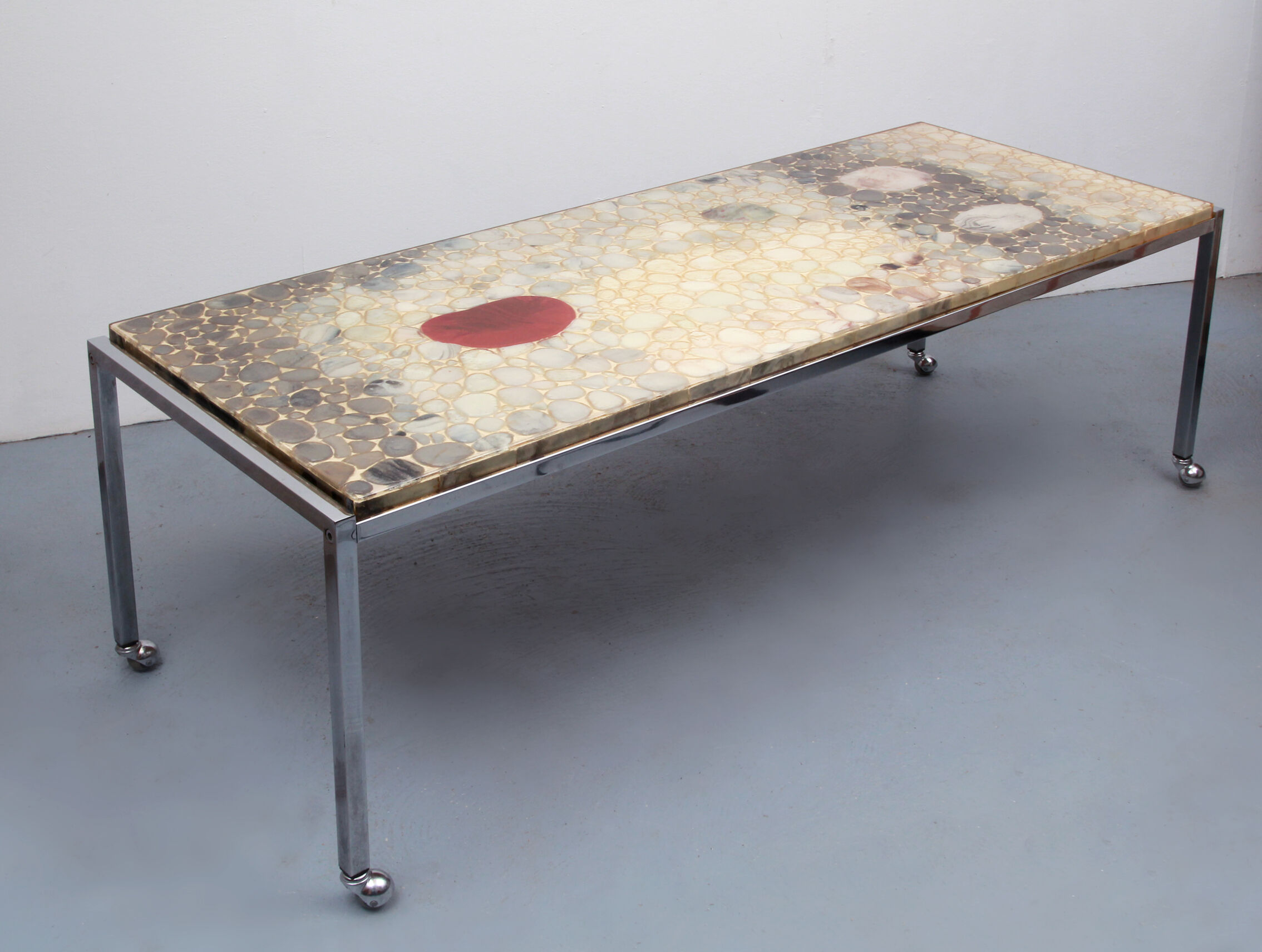1970s space age coffeetable with pebble stones and acryl