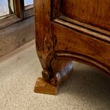 Secretary, sloped desk in walnut, 18th century ☐ 97.5 x 62 cm