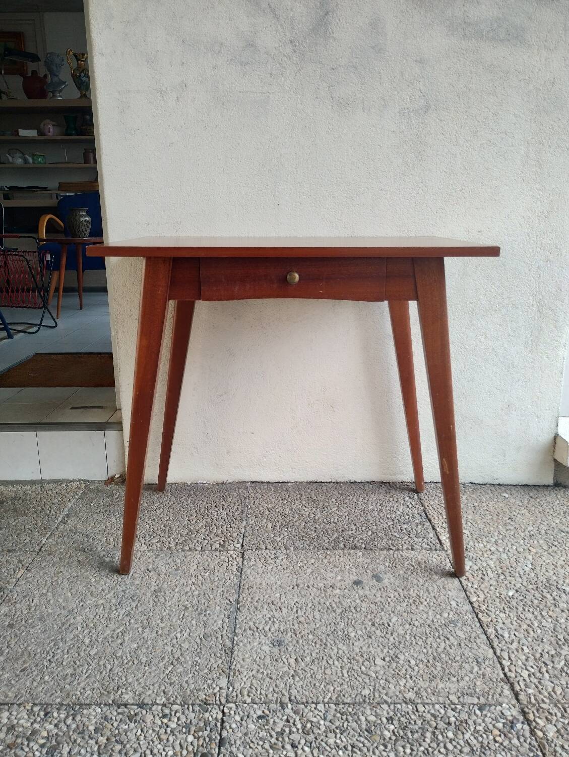 Desk with compass legs