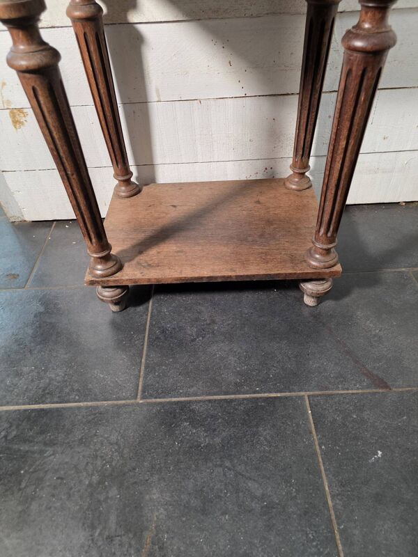 Table de chevet style Louis XVI en chêne massif
