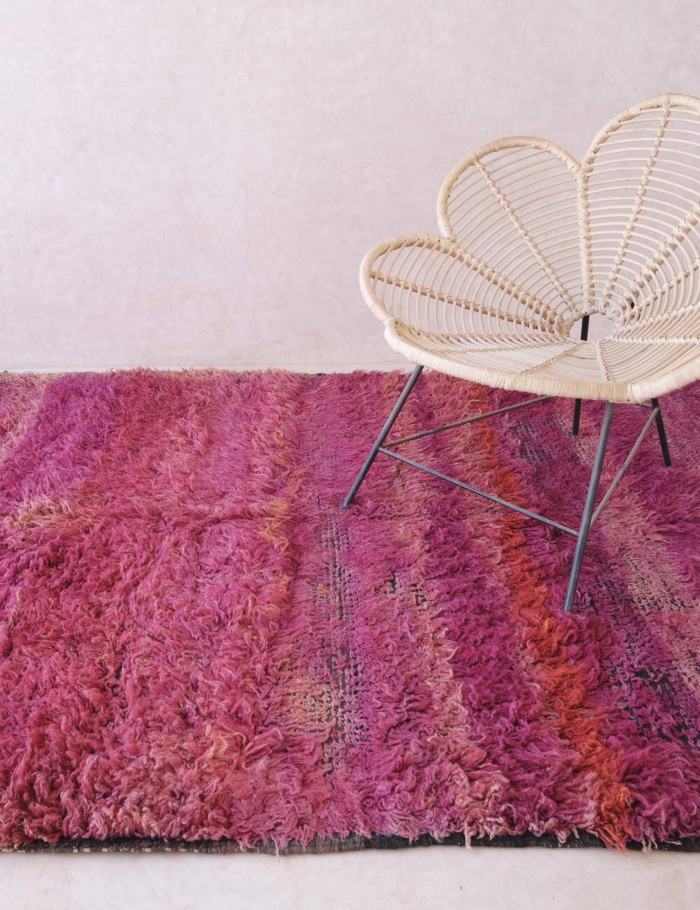 Vintage Berber Rug - 326 x 182 cm