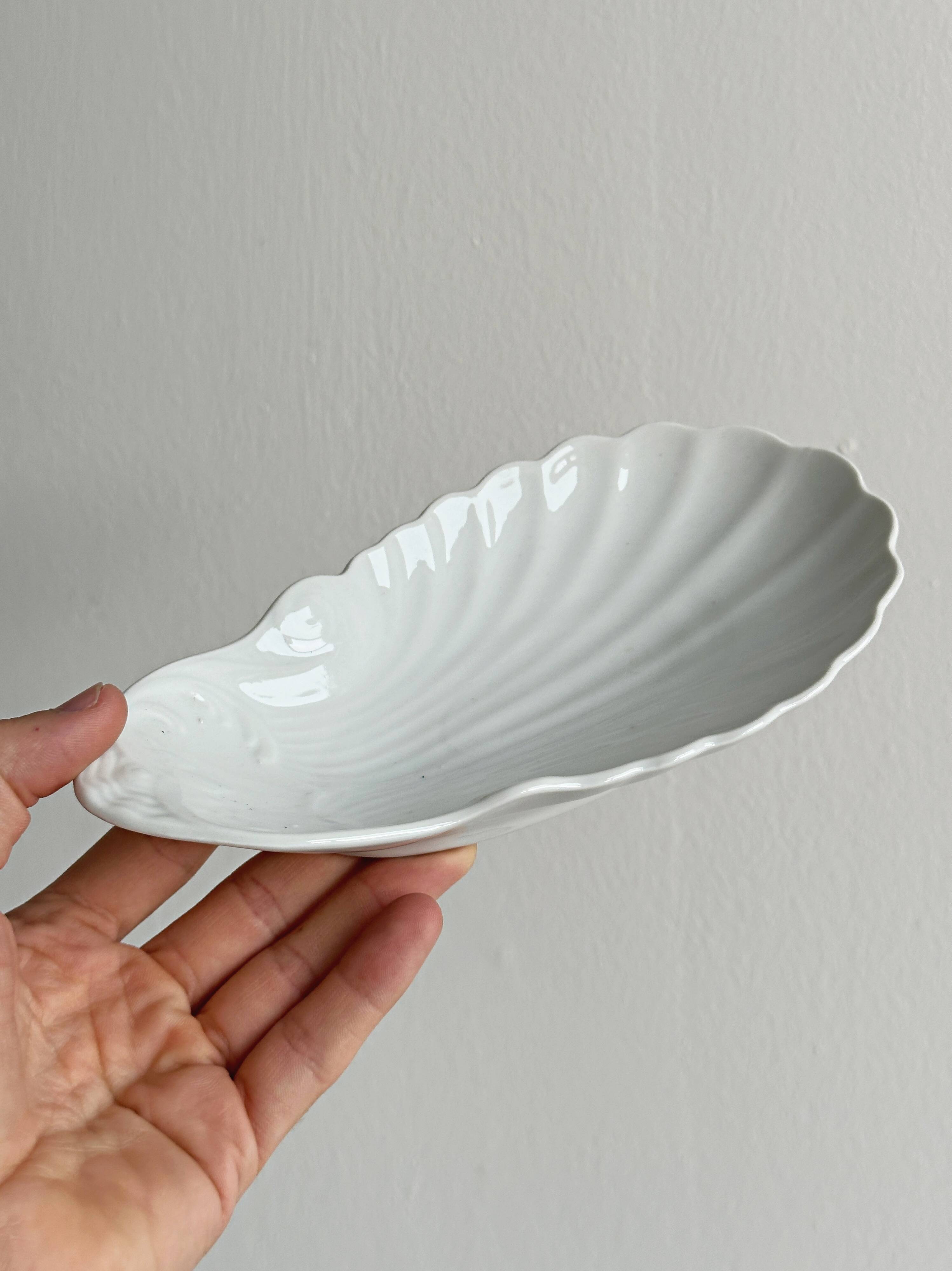 white porcelain bowl