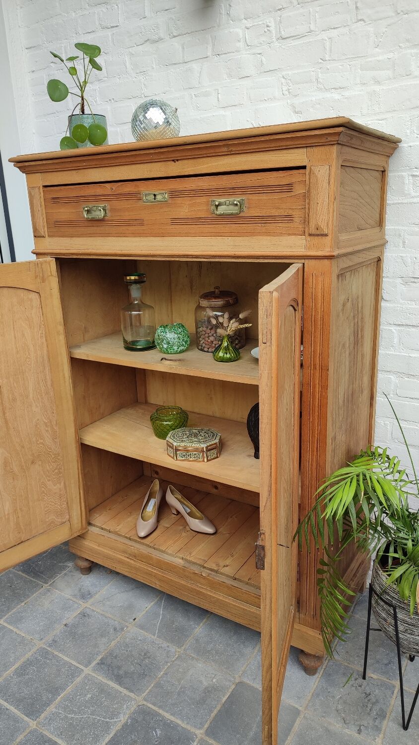 Grand Parisian buffet