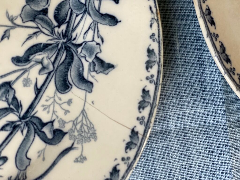 Lot of 7 plates, motiv flower and butterfly