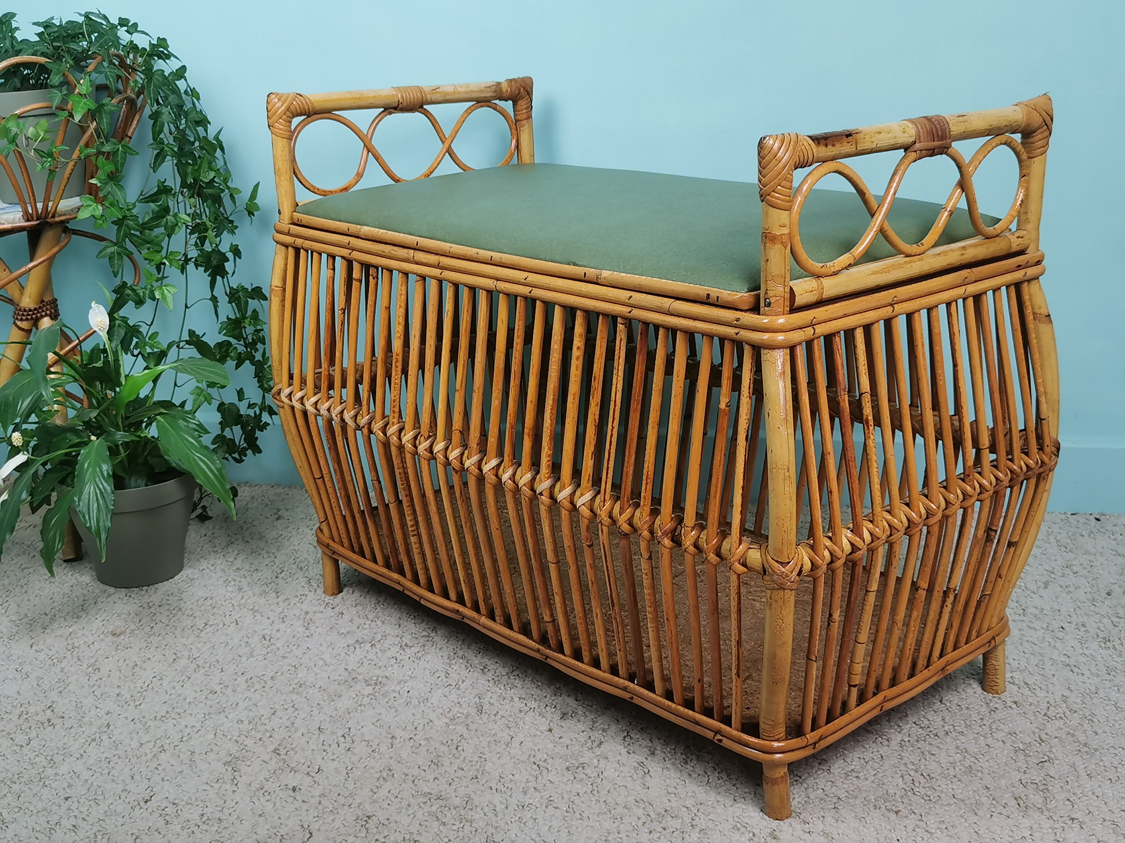Rattan chest bench 60's