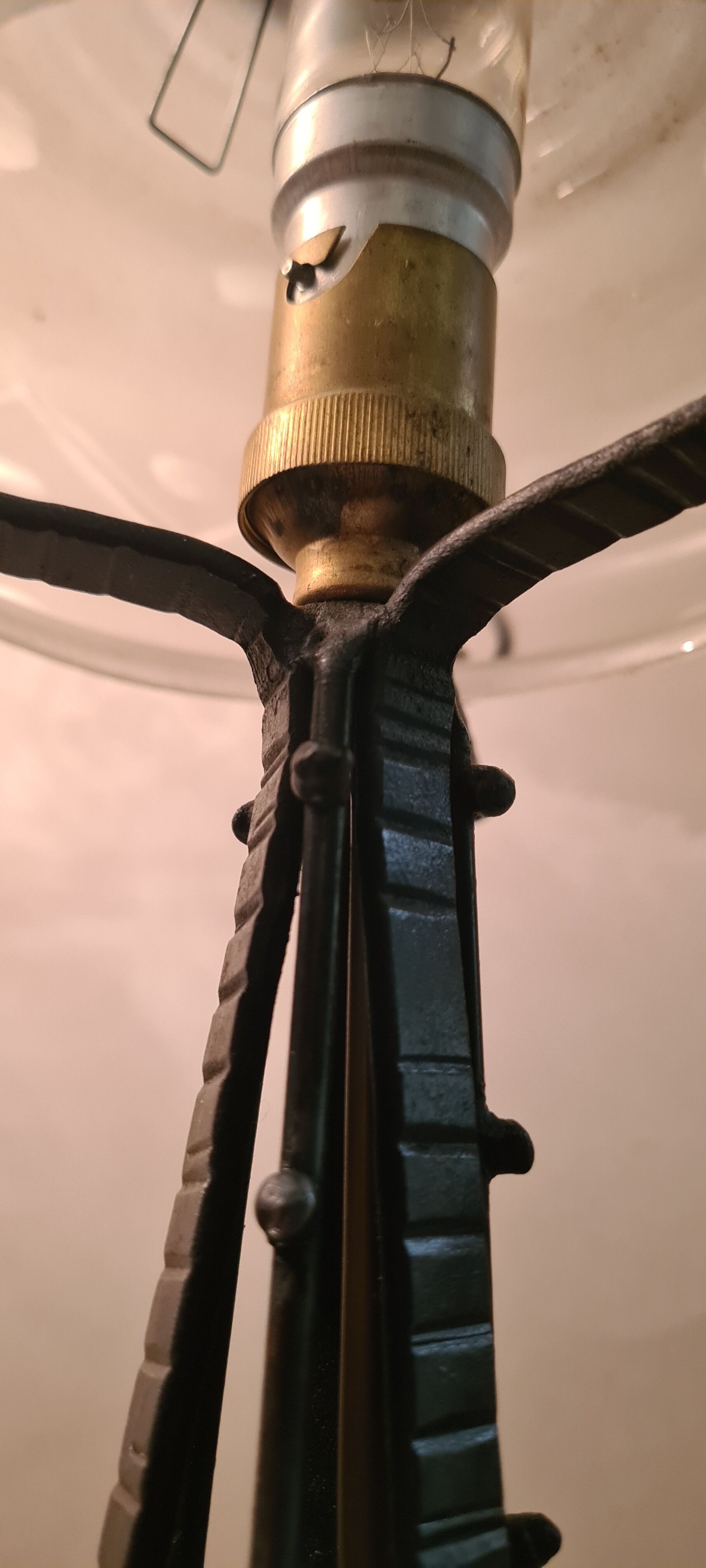 Lamp art deco and lampshade in opaque glass