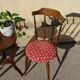 Chaises vintage, pieds compas, les 2