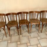 Suite de 5 chaises bistrot bois vintage