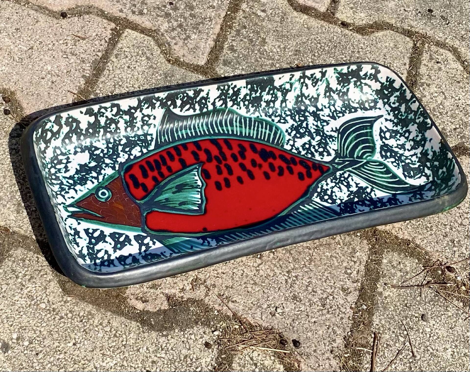 Ceramic plate