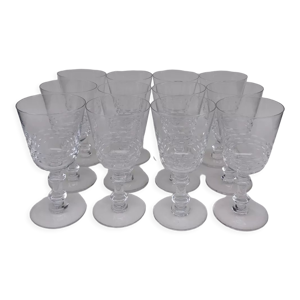 12 verres à vin en cristal,