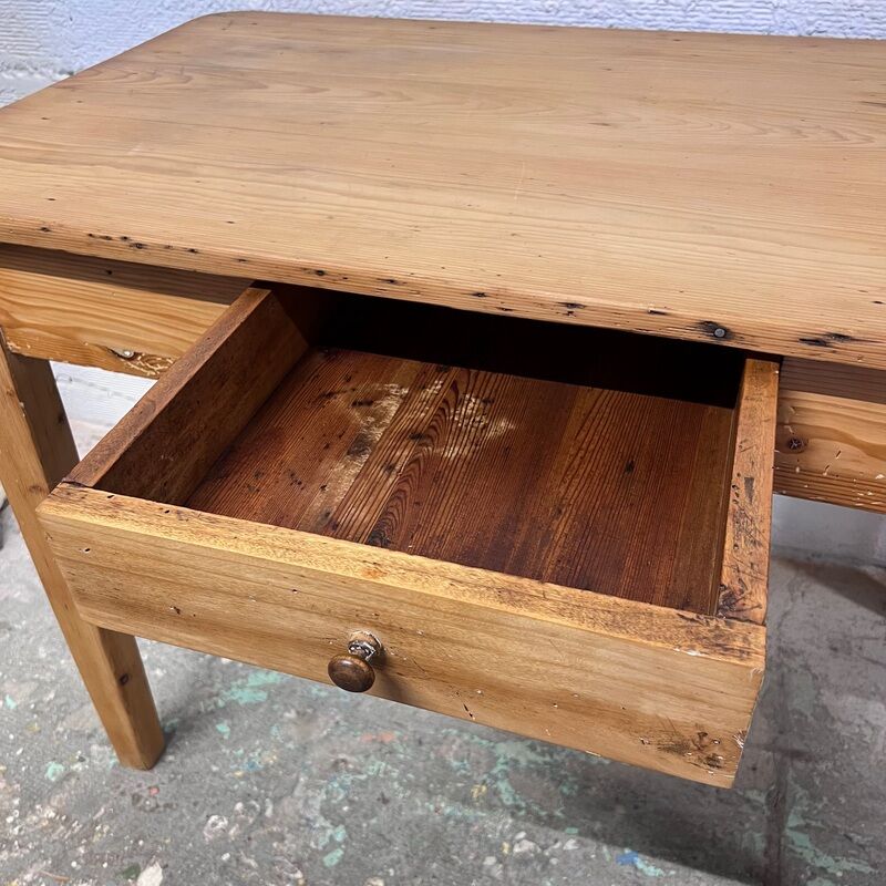 Farmhouse table