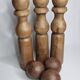 Ancien jeu de quilles grande taille en bois tourné, 52 cm