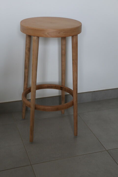 Stool baumann light beech 690mm