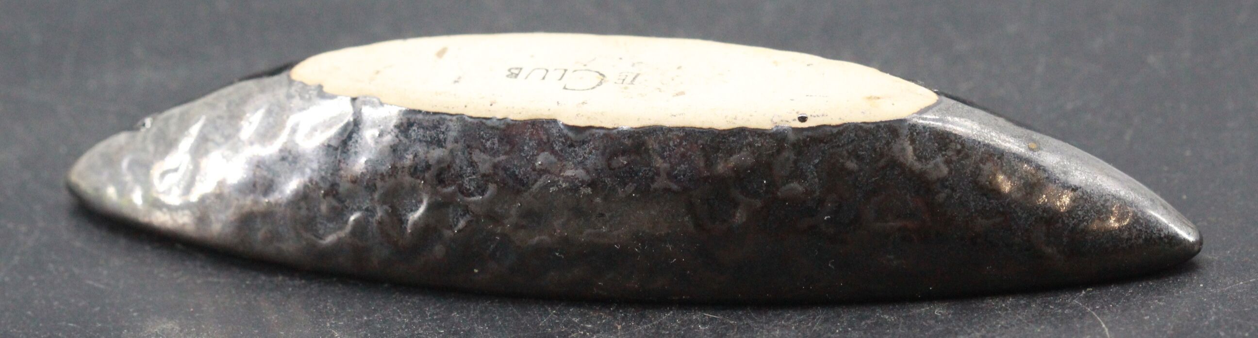 Empty ceramic pocket