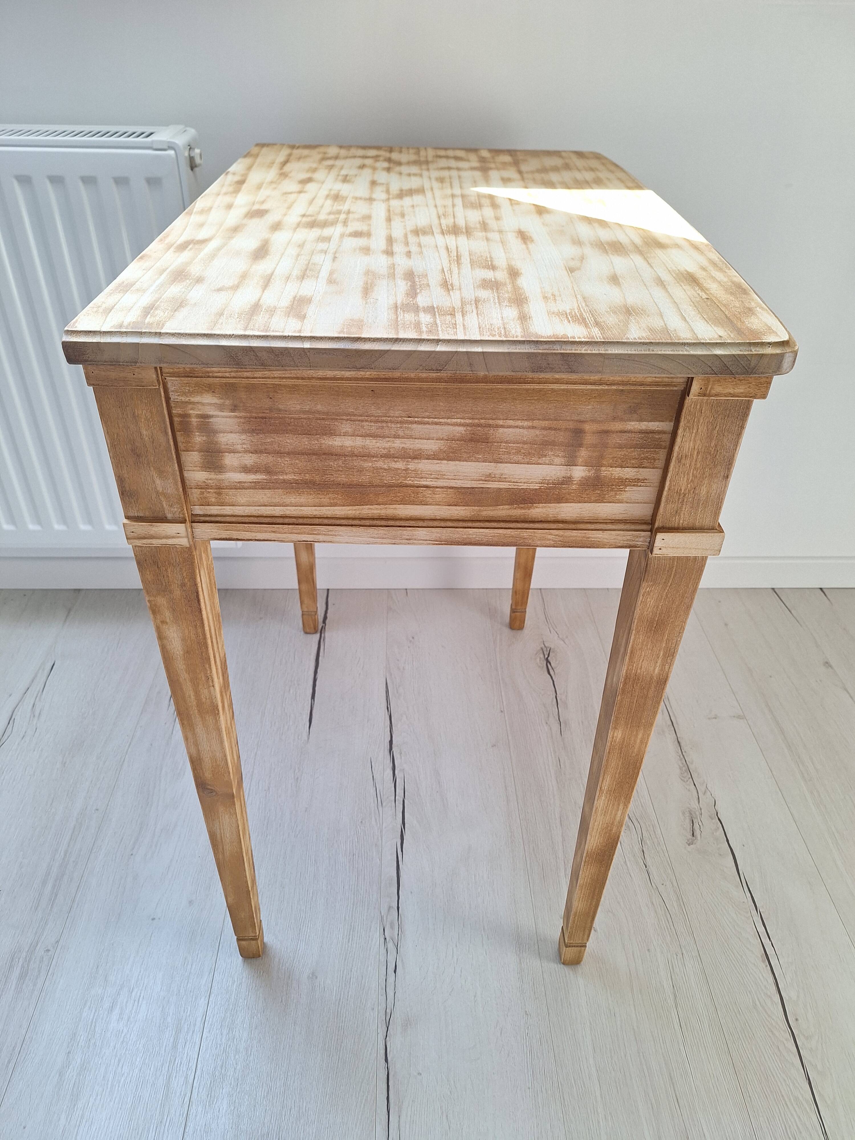 Bureau / Table d'appoint / Console en bois massif de style Louis-Philippe