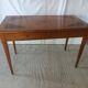 Bureau style Louis XVI en bois exotique