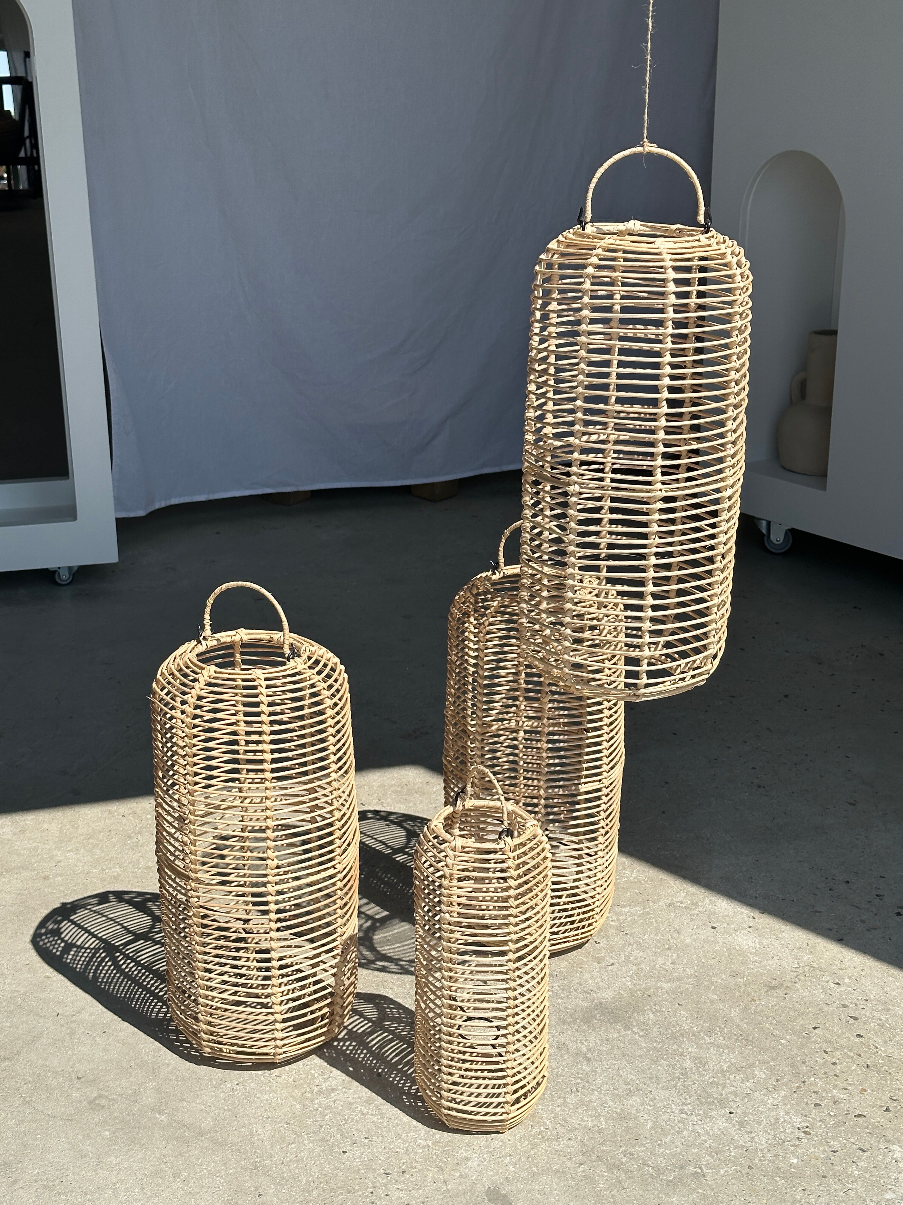 Large lantern-shaped rattan pendant lamp H50 D24