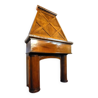 Renaissance style fireplace in solid oak circa 1850
