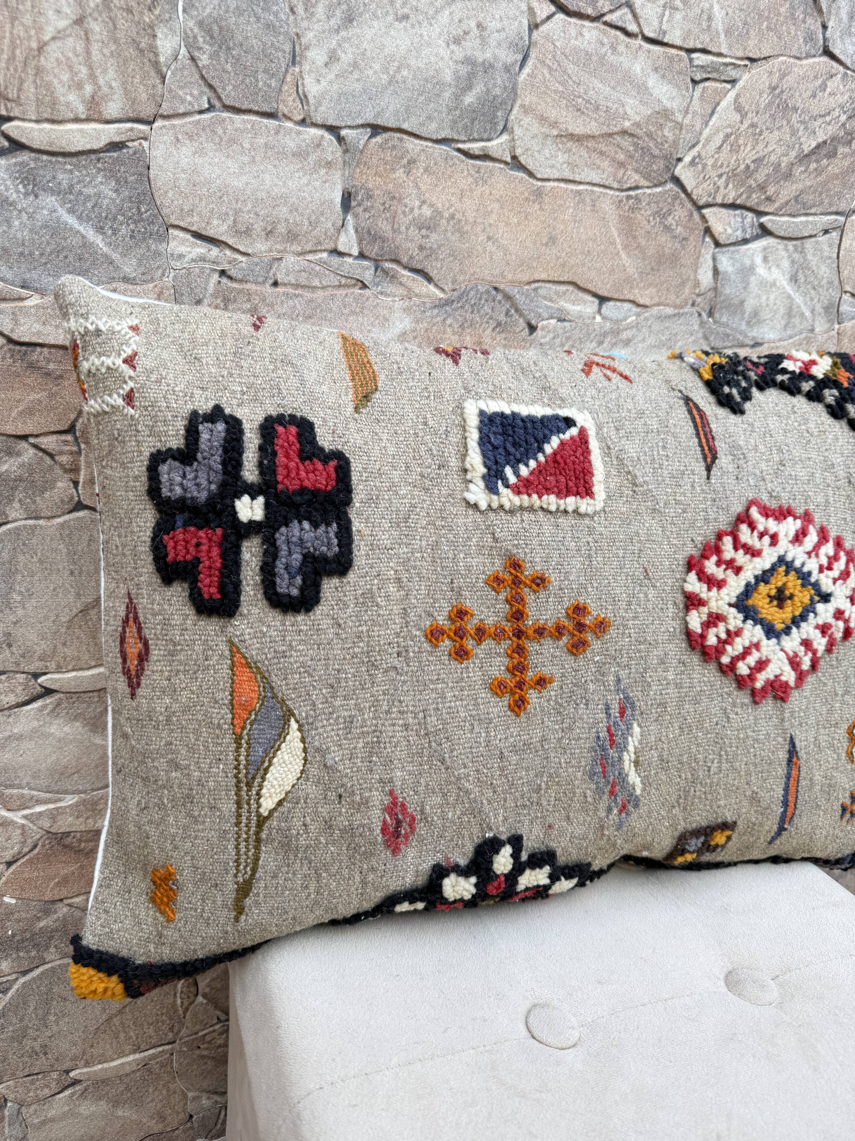 Housse de coussin faite main | Coussin Kilim bohème | Décoration berbère ma
