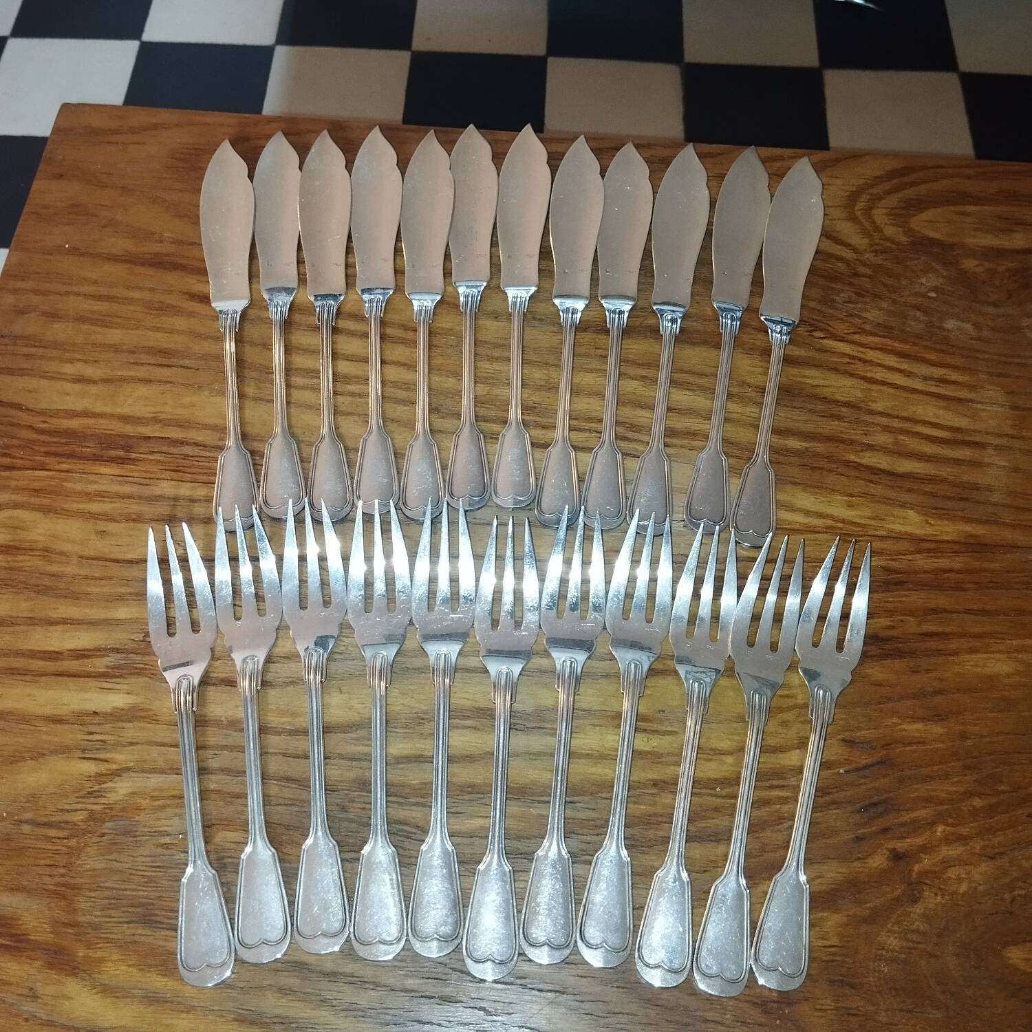 Ercuis silver-plated fish cutlery
