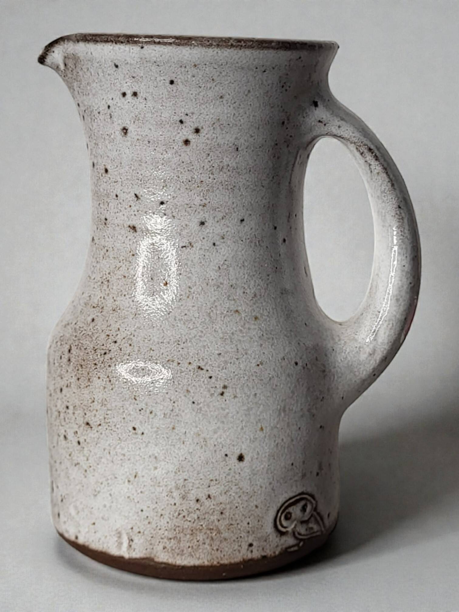 Stoneware jug Pierlot Ratilly