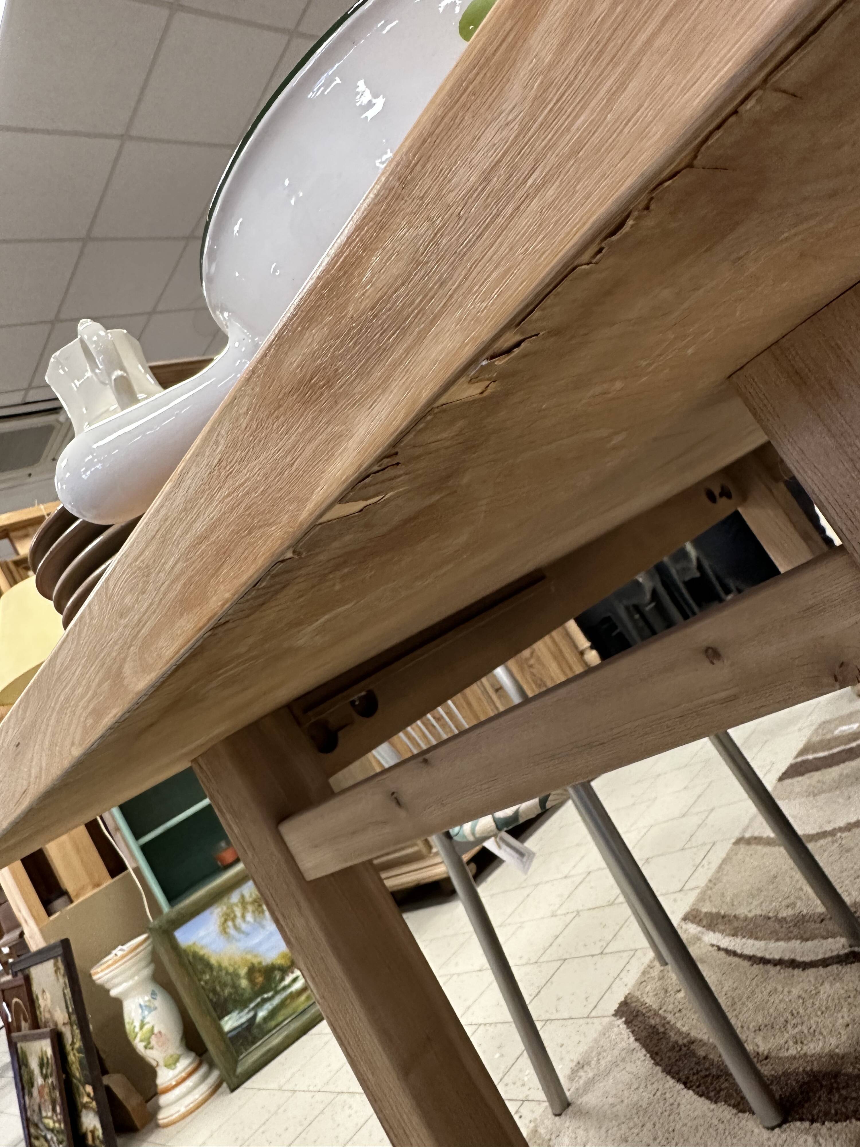 Table de salle à manger en chêne massif