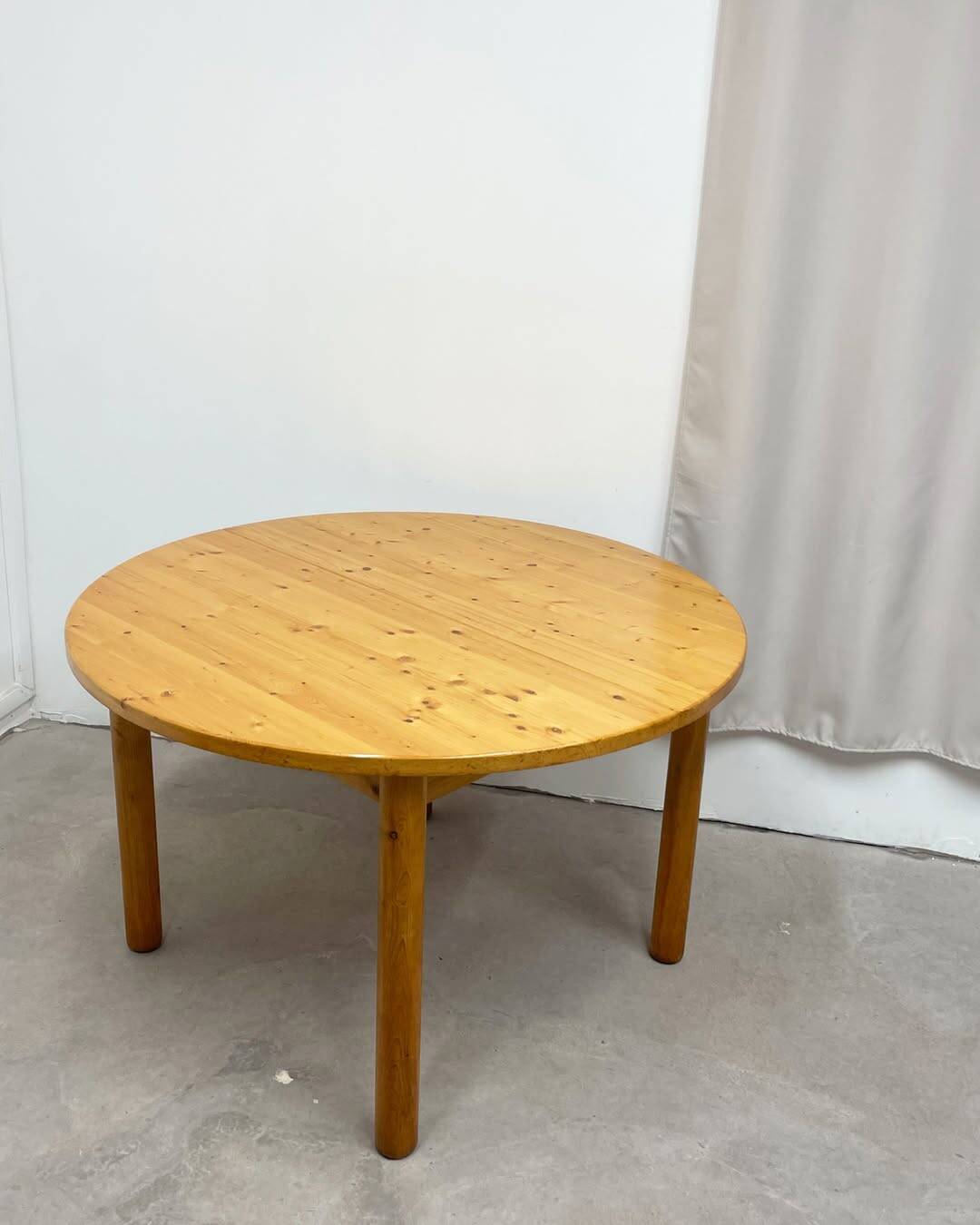 Table de repas ronde en pin