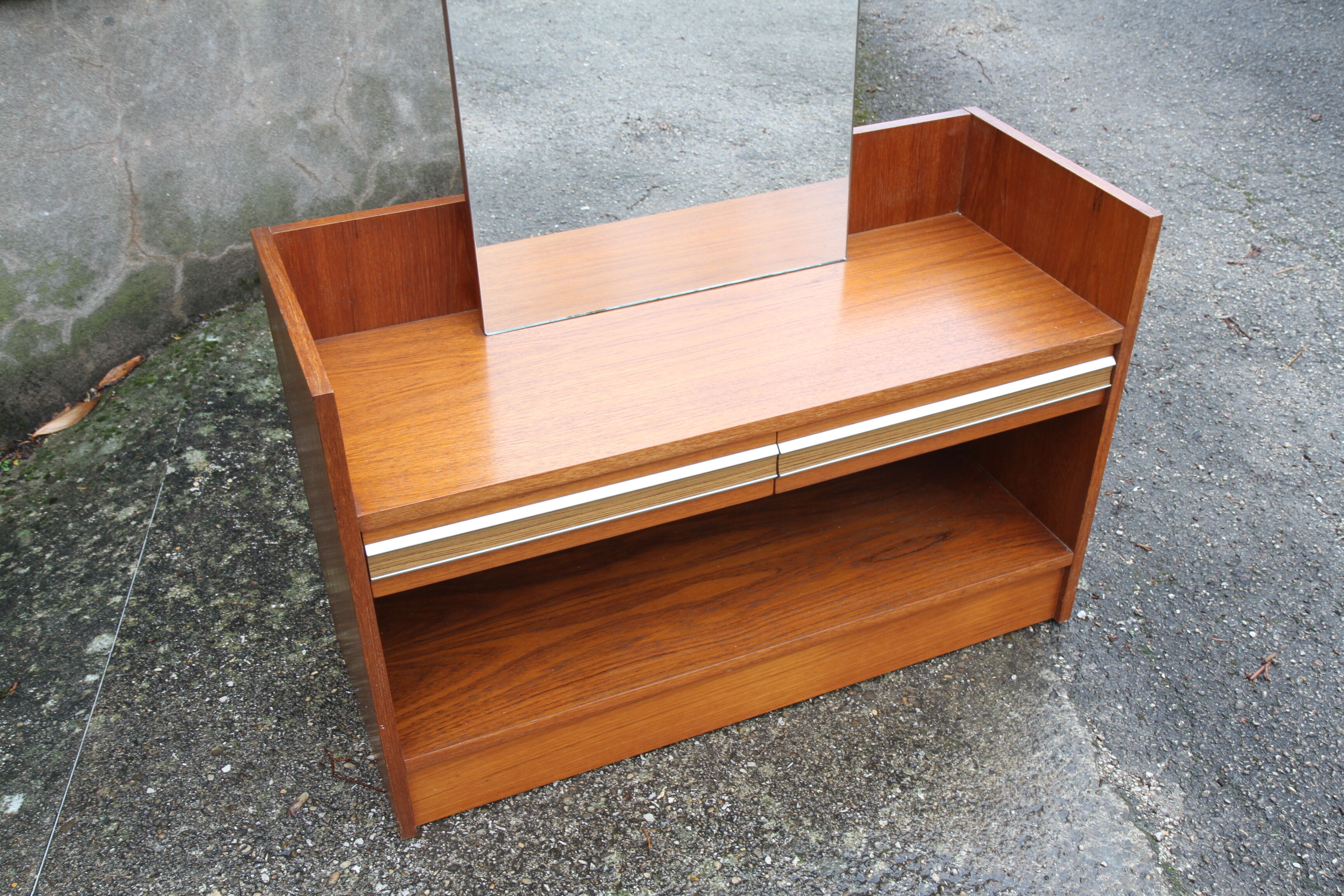 Dressing table vintage