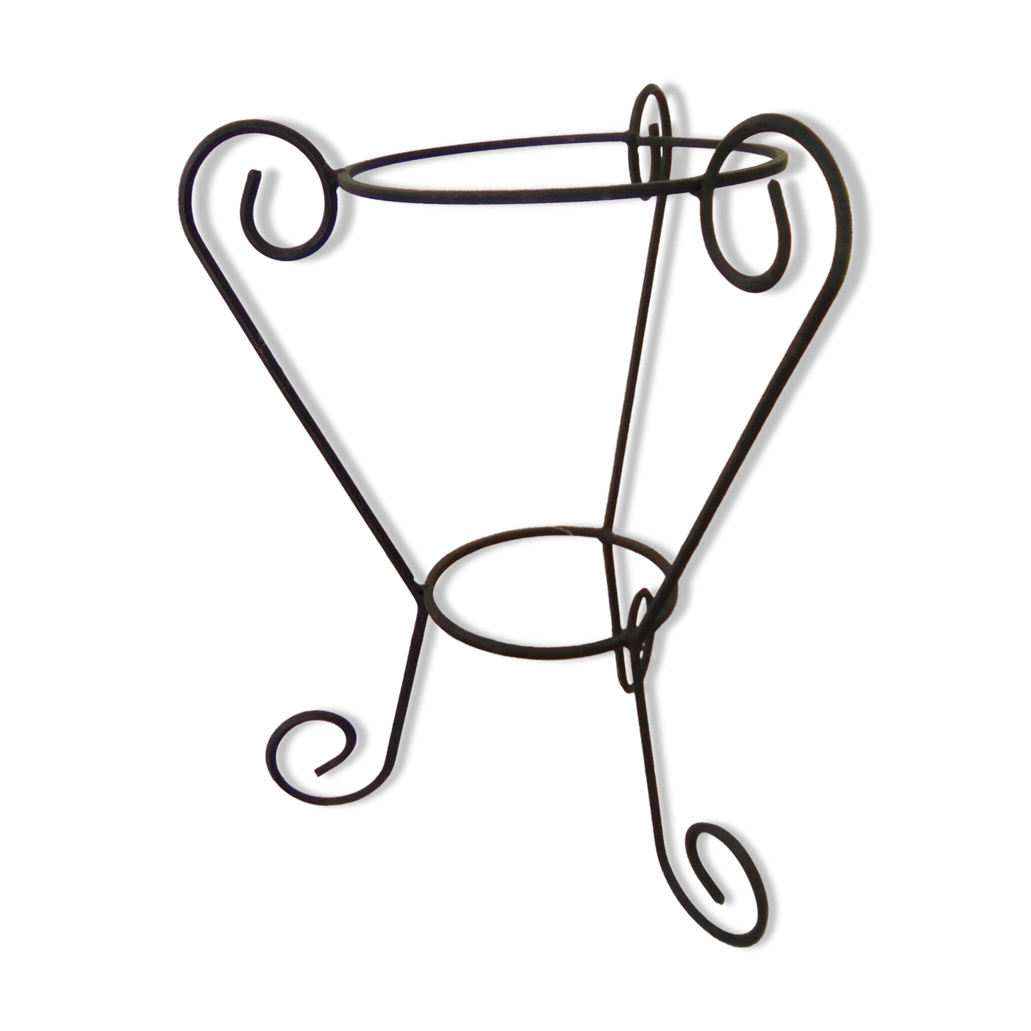 Wrought iron flower pot support