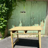 Petite table de ferme