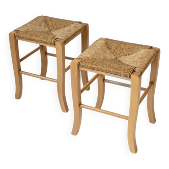 Lot of 2 vintage wooden stools from the 1980s, with hand-woven straw seats.