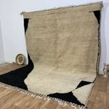 Handmade moroccan berber rug 140 x 96 cm