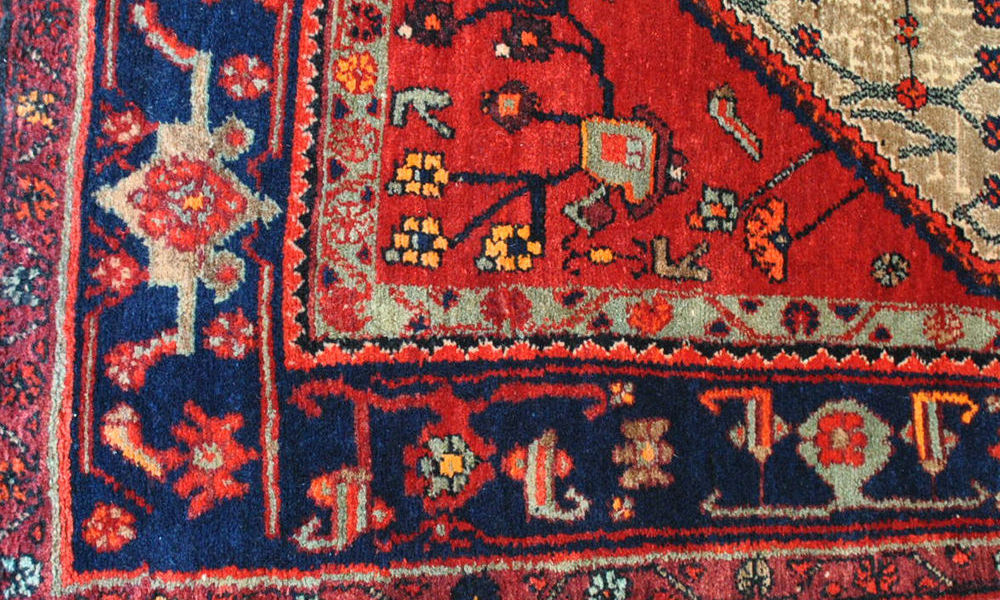 Authentic Persian rug 196x119cm