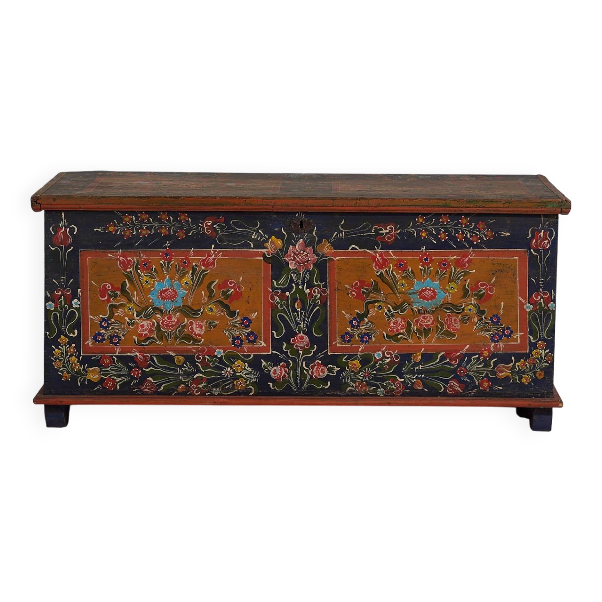 Antique trunk with floral motifs (c.1870)