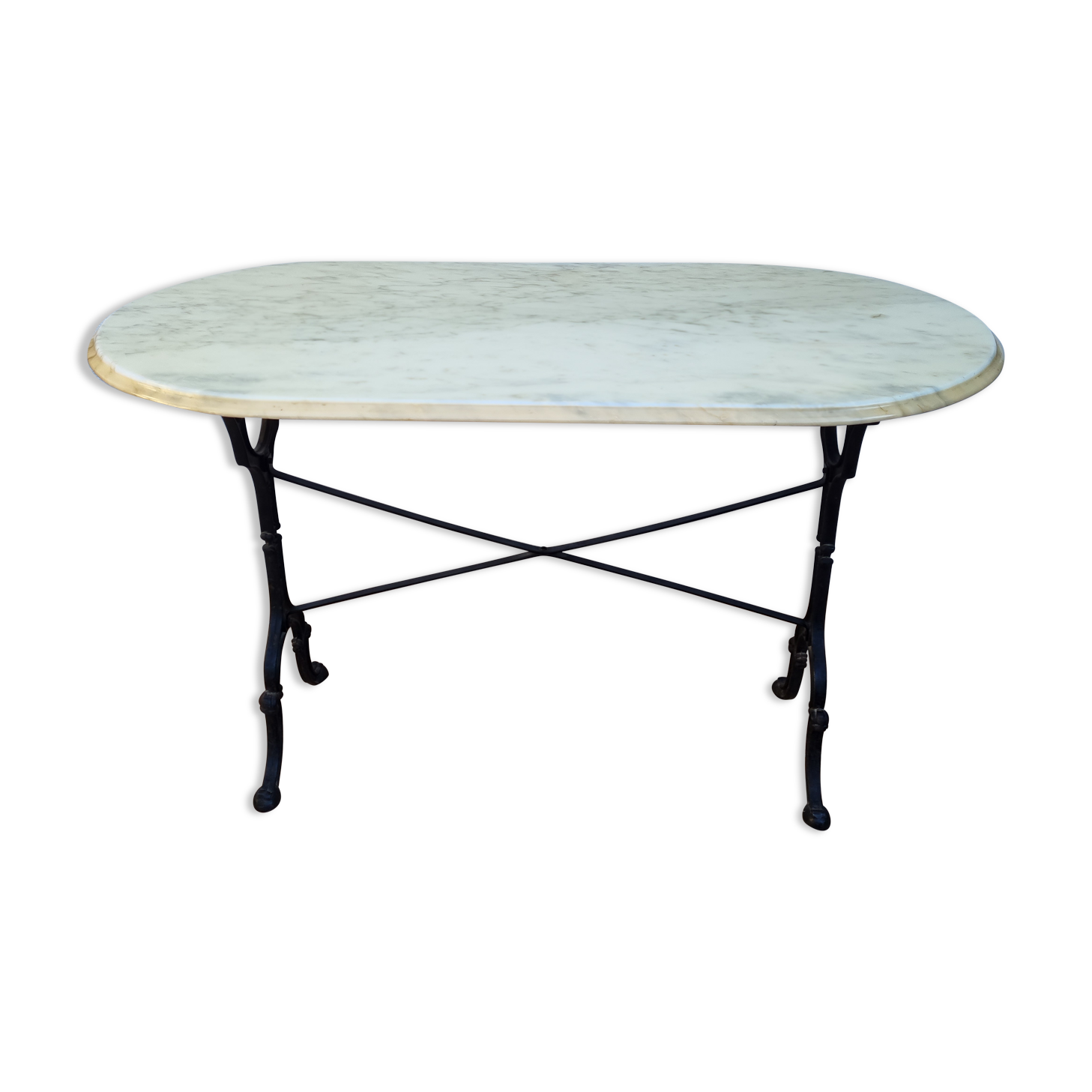 Table en marbre avec piétement en fonte de fer Lafa Aurillac France, 120 cm