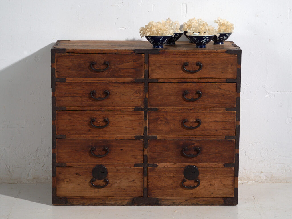 Small antique chest of drawers – Meiji/Taishō period (c. 1890-1926) #90