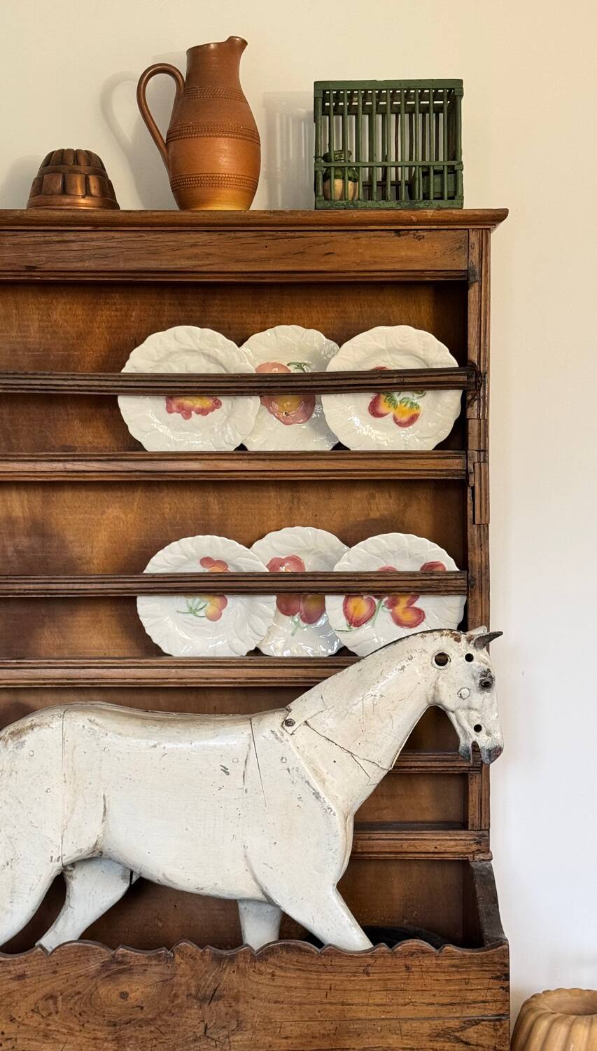 Vintage white slip plates