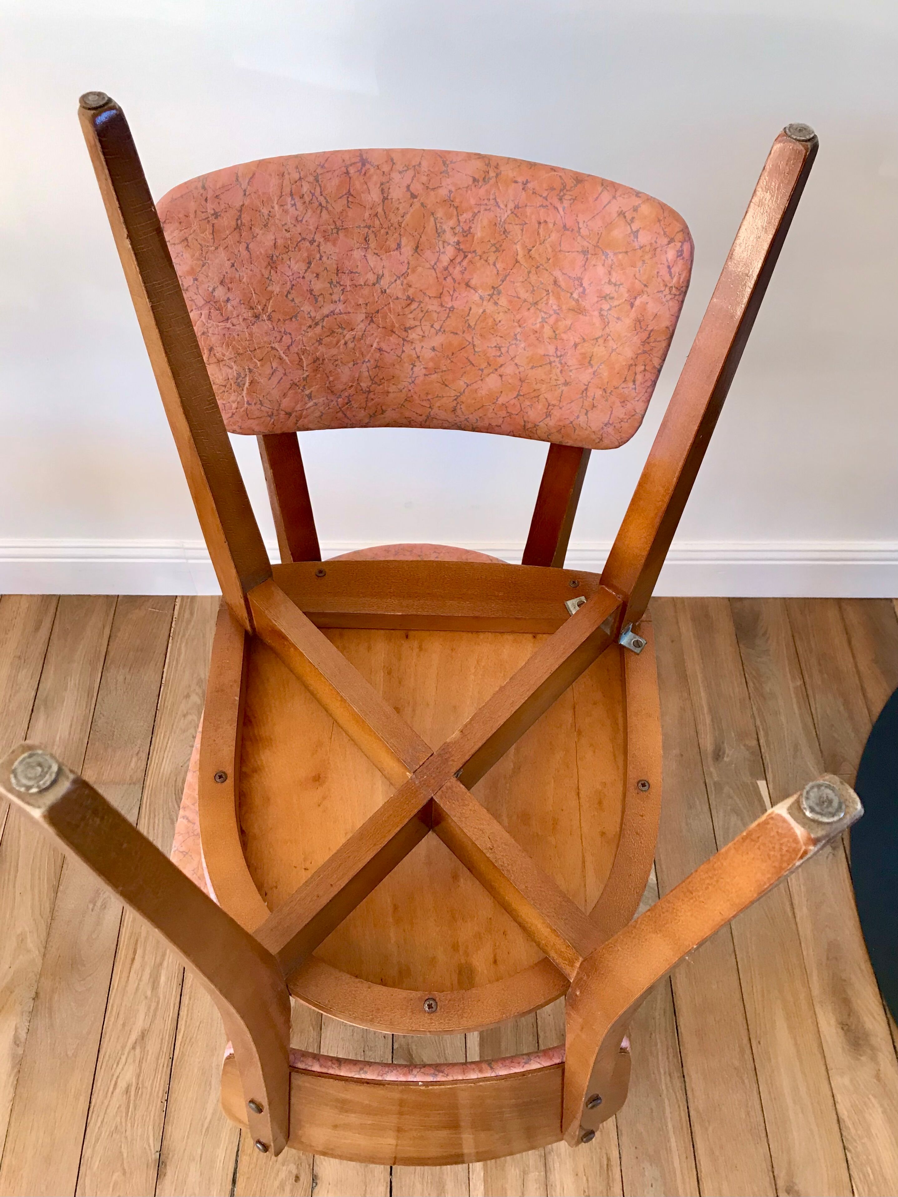 Set of 6 Scandinavian chairs in beech wood and pastel skaï 50s