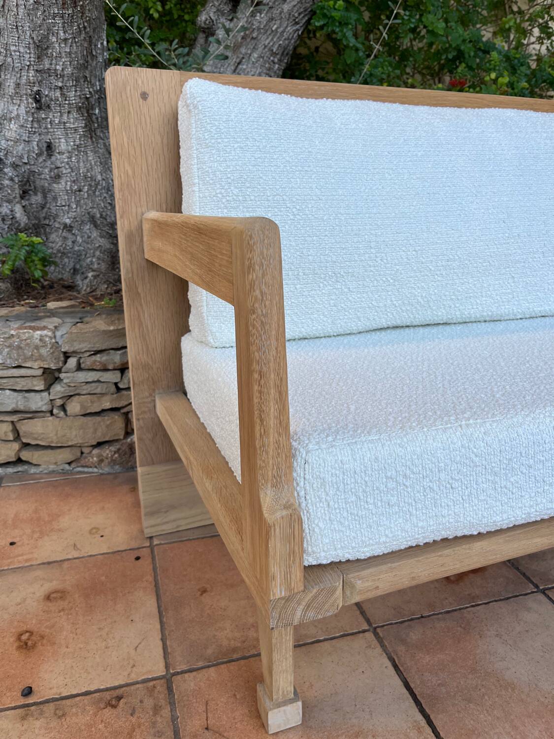 Bench in the spirit of Guillerme and Chambron