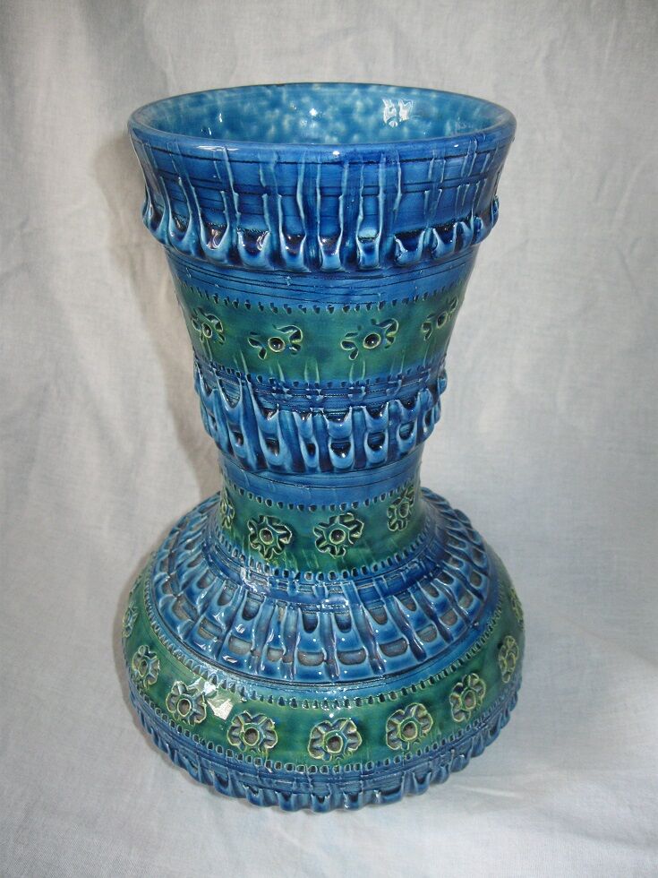Blue vase Aldo Londi