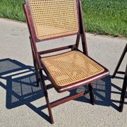 Lot de 2 chaises pliantes en bois et cannage