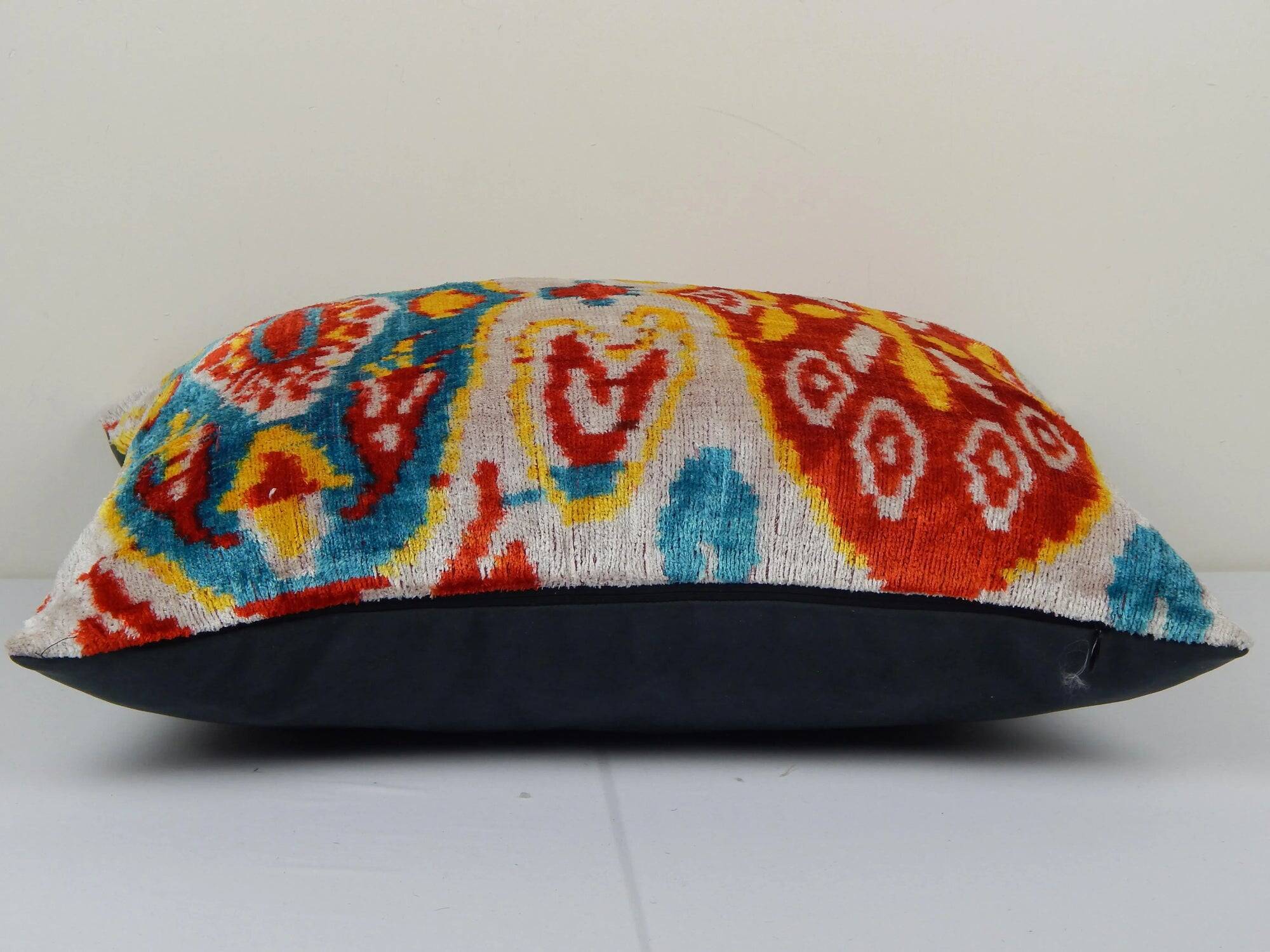 Vintage ikat cushion cover 51x41 cm